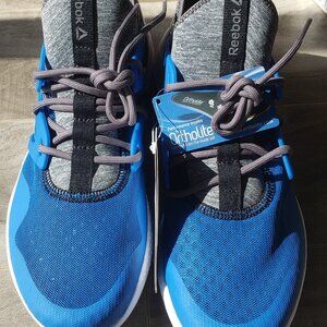 NWT Reebok HAYASU sneakers US9.5